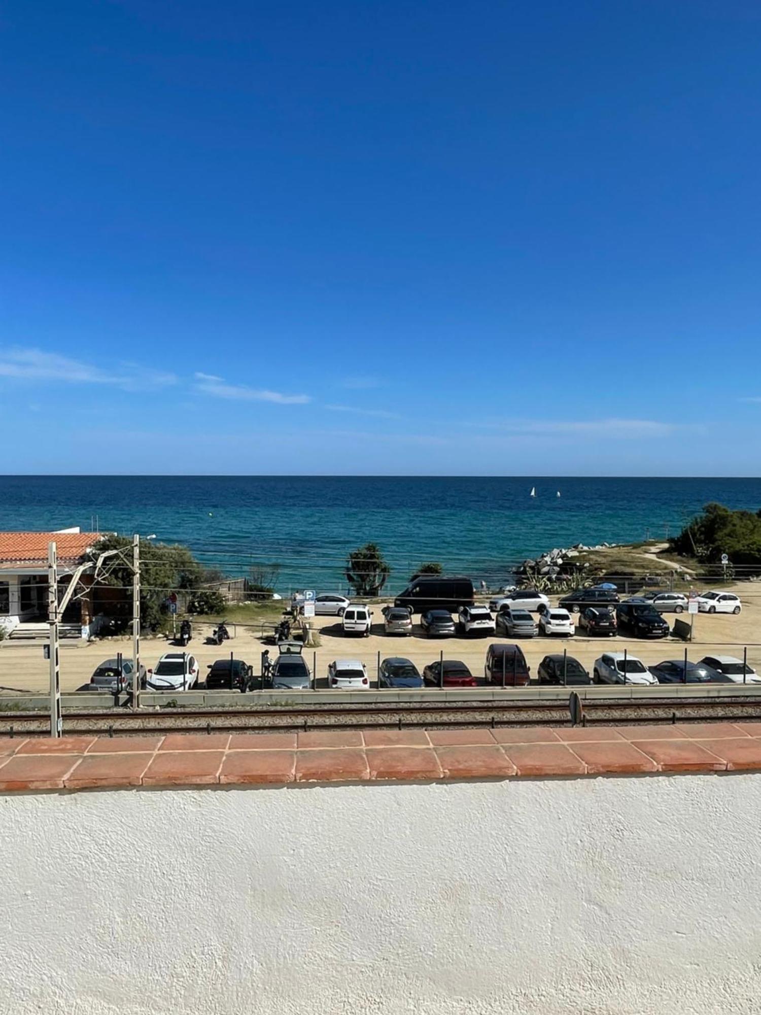 Espectacular Casa Indiana En Primera Linea De Mar Vilassar De Mar Eksteriør bilde